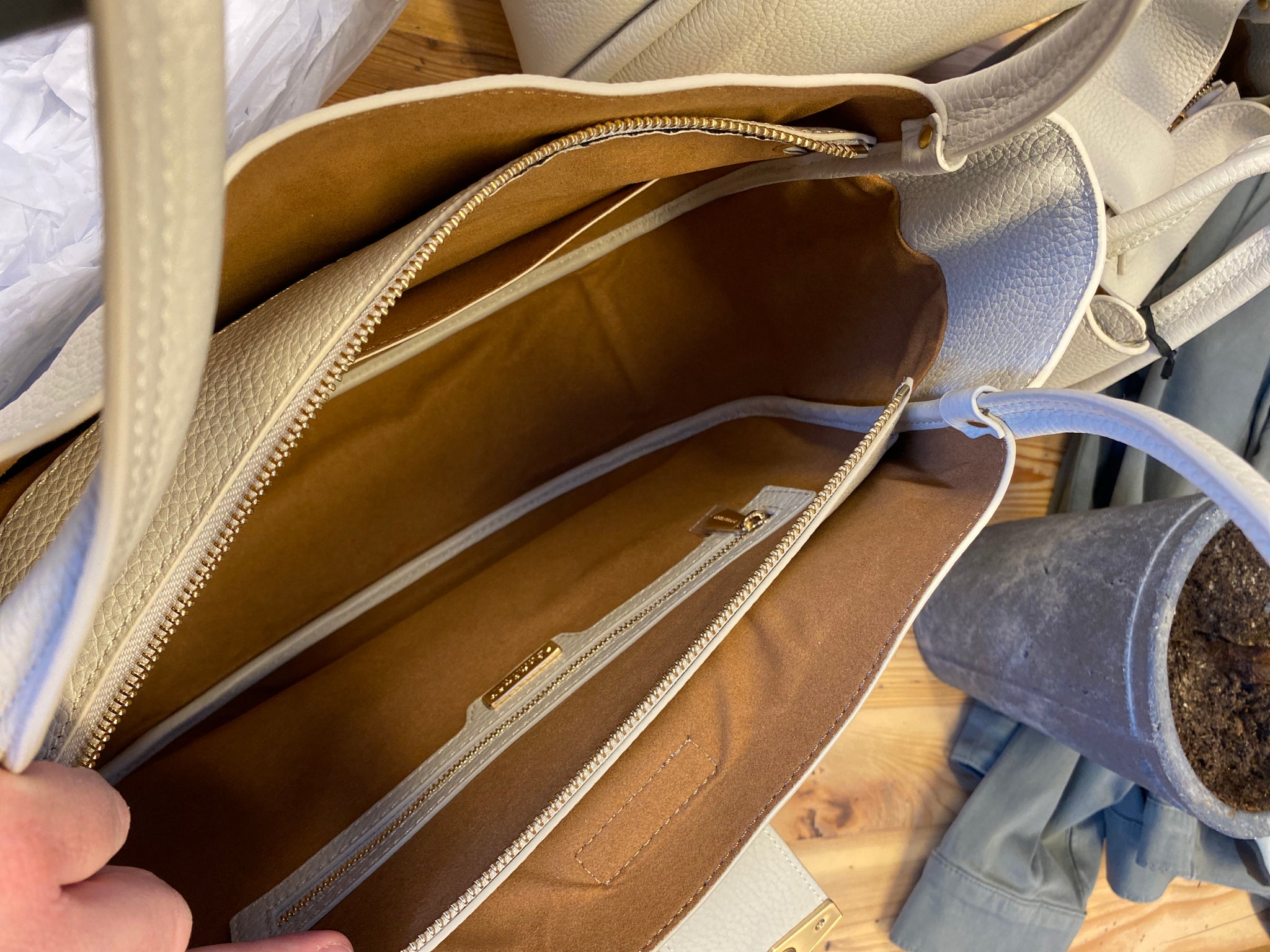 Liane medium shoulder bag