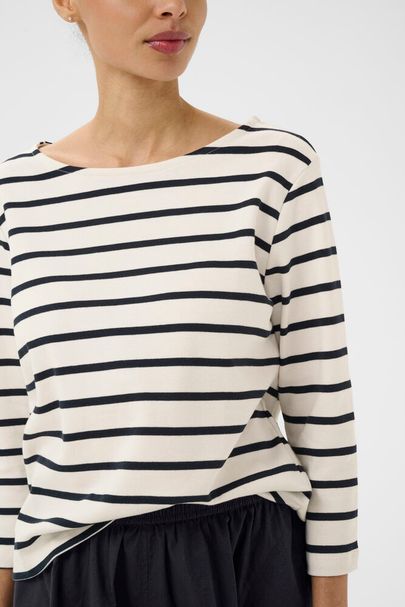 Nela Tshirt