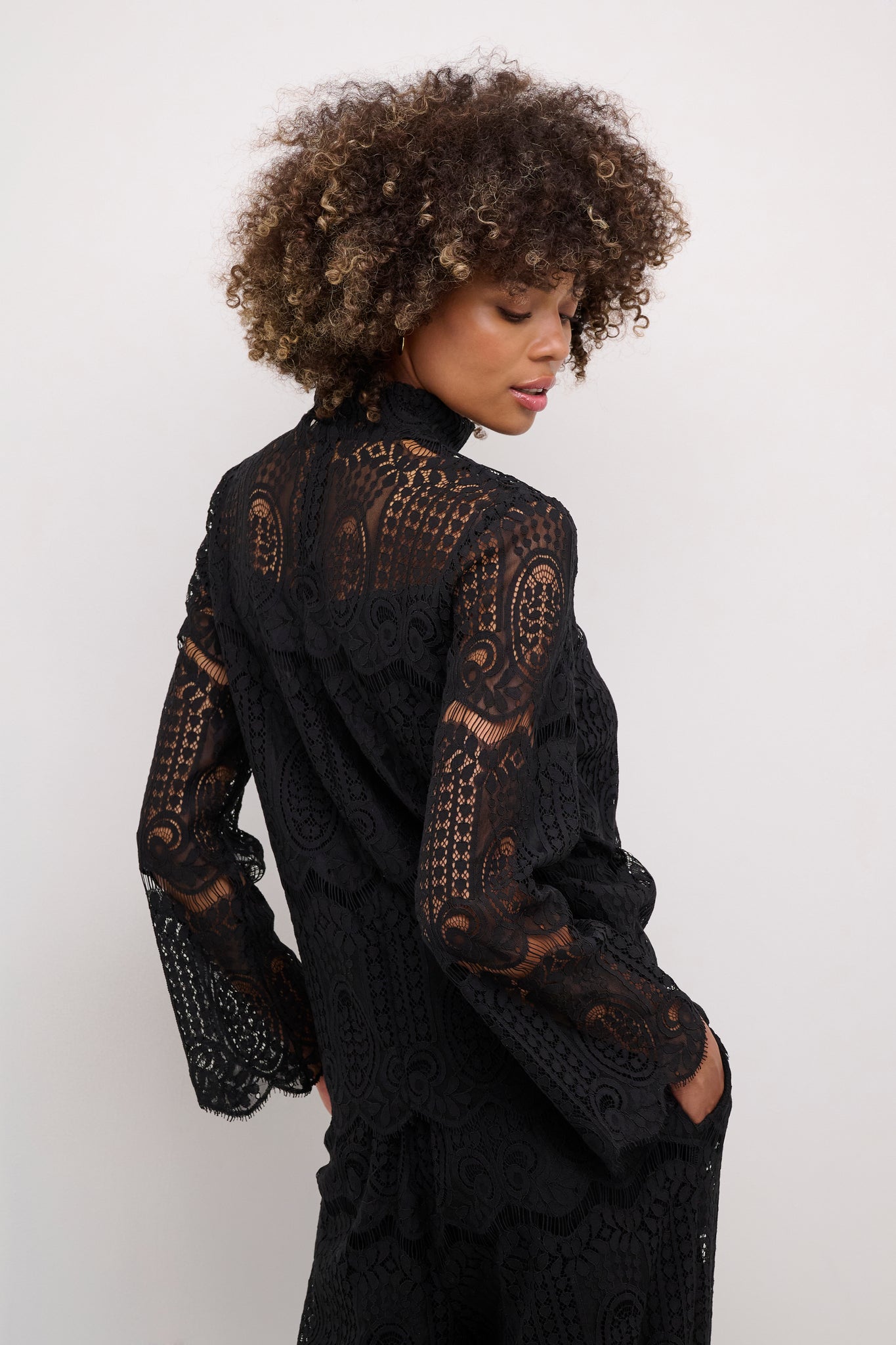 CUima Lace Blouse