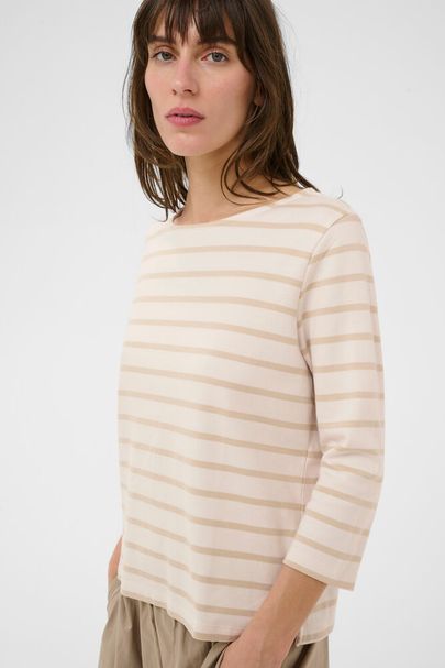 Nela Tshirt