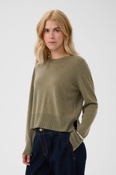 CUtaia Arrow Pullover